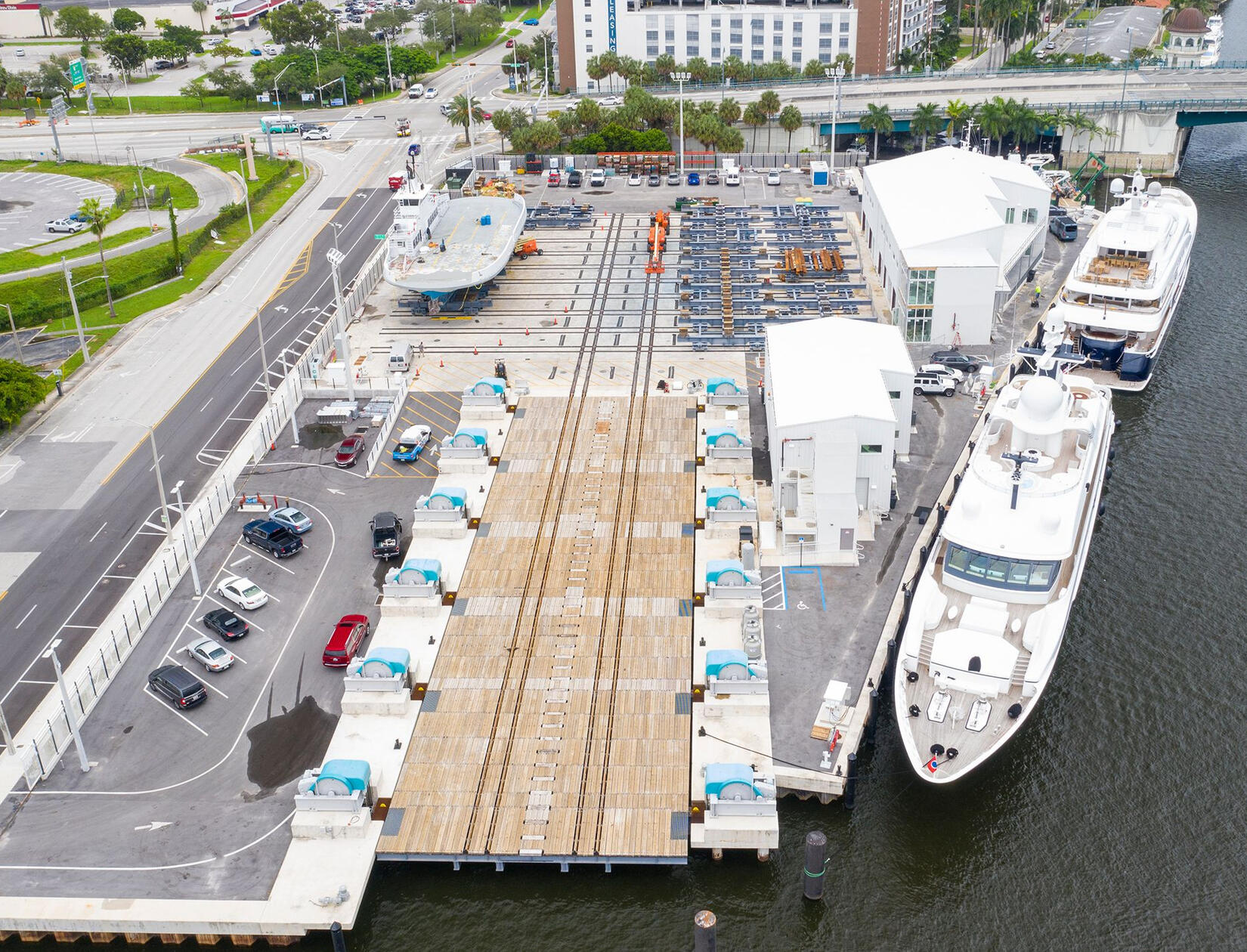 Dock Control and Ship Yard Offices -Commercial - Miami